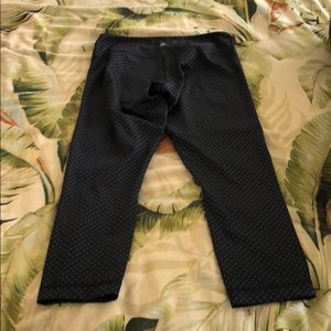 Cropped black polka dot pants size 4
